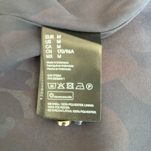 Gorgeous H&M fully lined pleated front floral dress size M - Picture 10 of 11